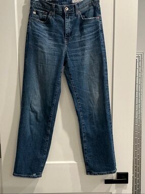 AG Brinley Crop
Mid-rise straight
Size 26